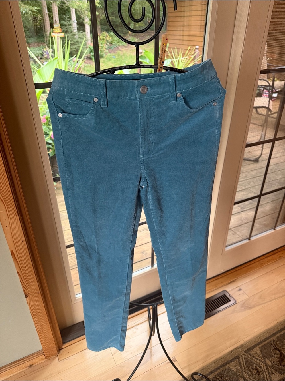 Talbots Simply Flattering Teal Corduroy Jeans Straight Leg Sz 2P